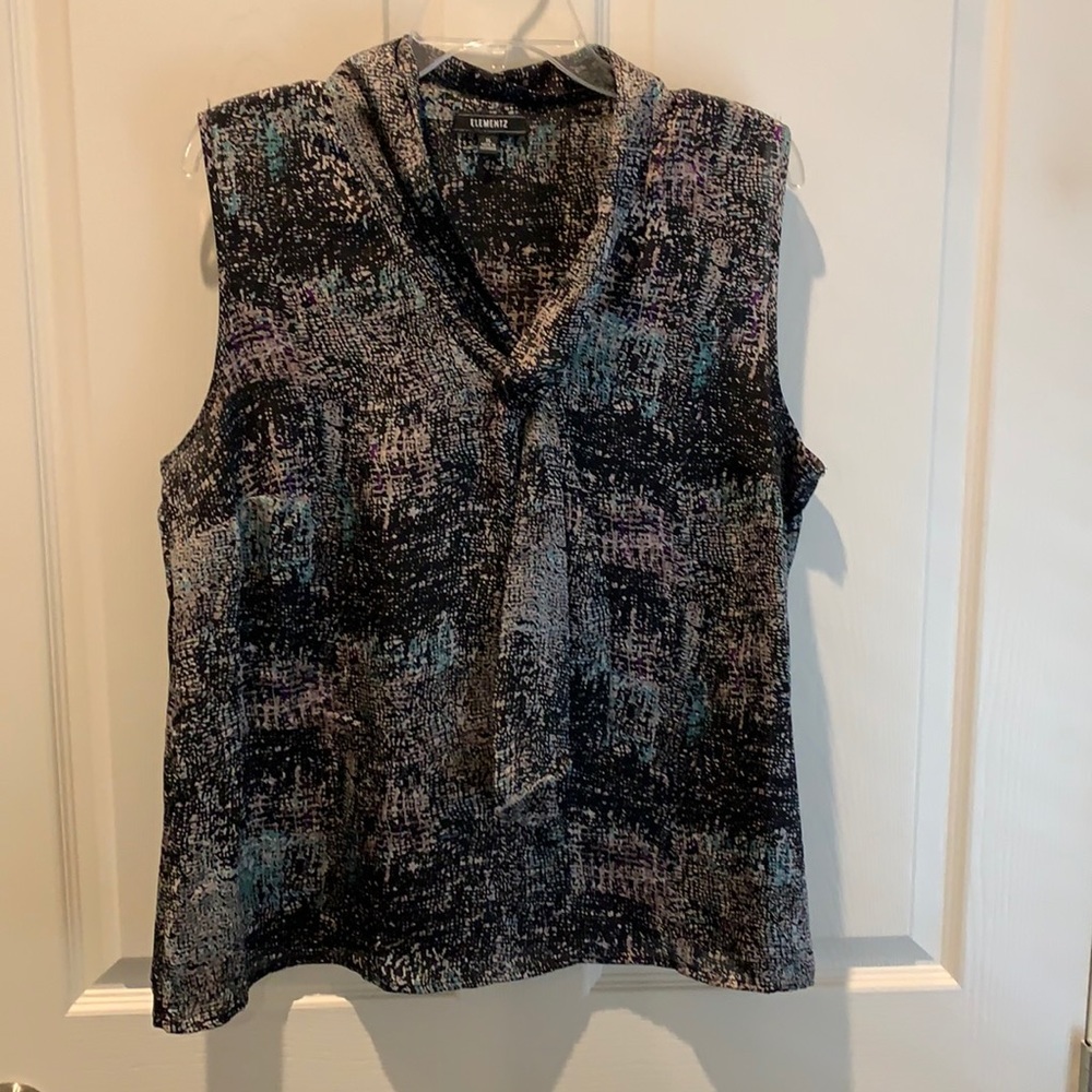 Sleeveless blouse